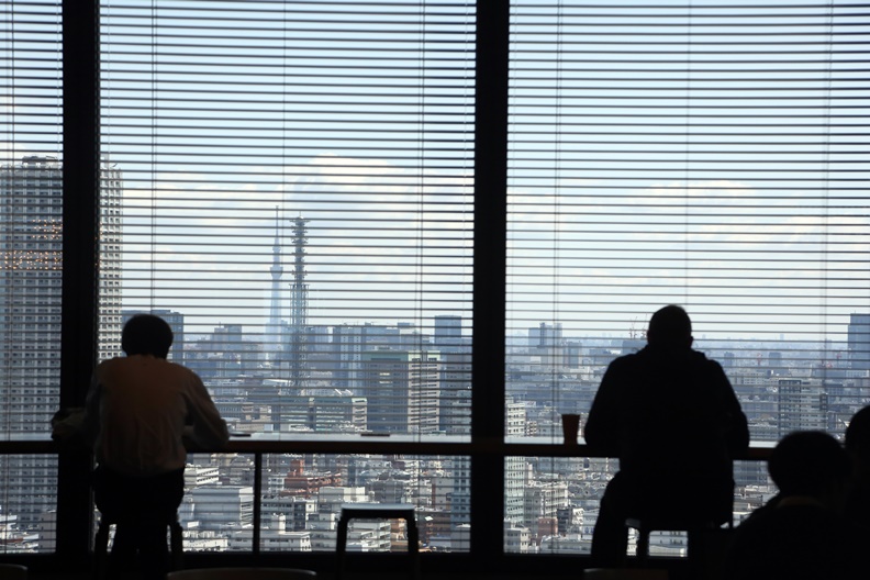 連小七也不堅持了，城市需要這麼多24小時商店嗎？_img_4