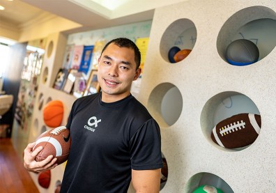 被視為瘋子、狂人也不放棄 何凱成要用「球學」改變世界