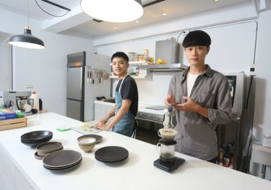 名廚江振誠出高徒，八年級鄭為修讓甜點變成餐廳主角