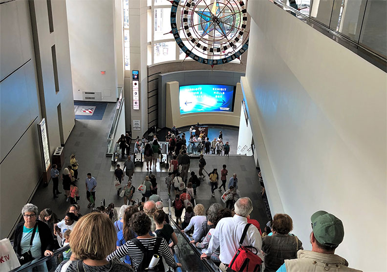 愛書人的天堂！美國國家圖書節，一天超過20萬人來訪_img_10