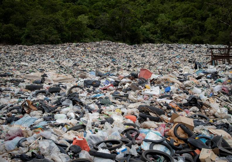 下塑膠雨了!科學家證實:已在雨水中發現了塑膠微粒_img_3