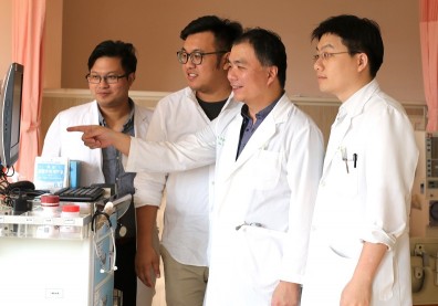 亞洲大學人工智慧師生團隊研發能力強