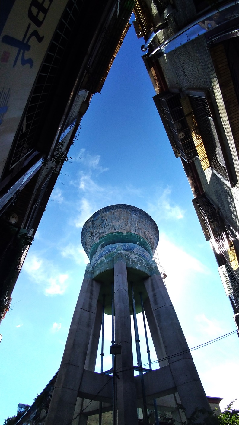 漫遊台北存在最久、也最富設計韻味的「華江社區天橋」_img_4