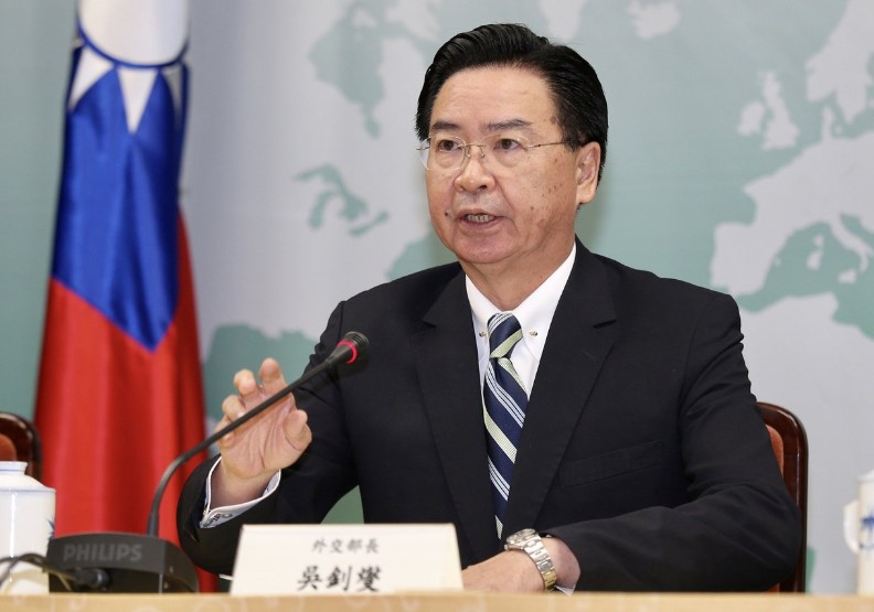 外交部長吳釗燮下午舉行記者會宣布，即（20）日起與吉里巴斯斷交。聯合新聞網提供