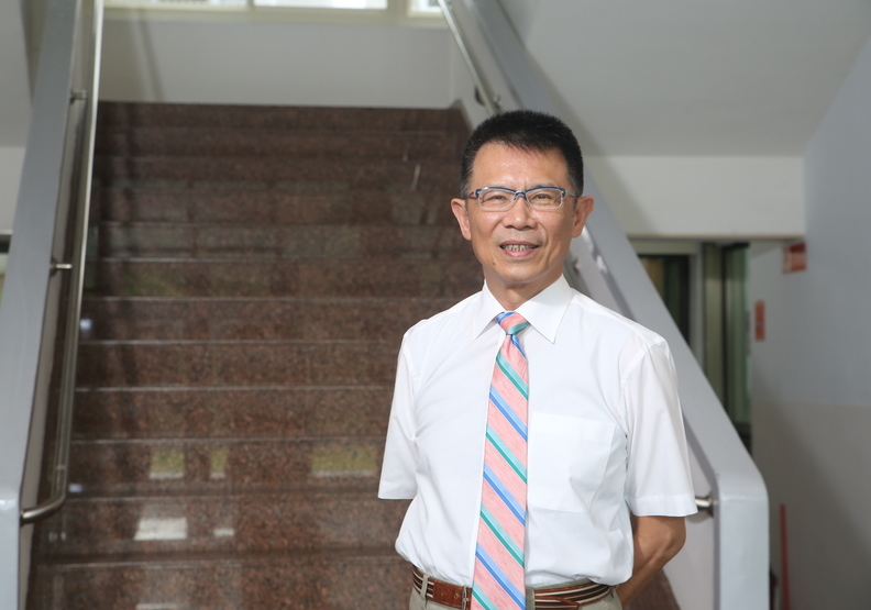 東吳大學校長潘維大：停止到處找答案，練習「見林也見樹」的功夫