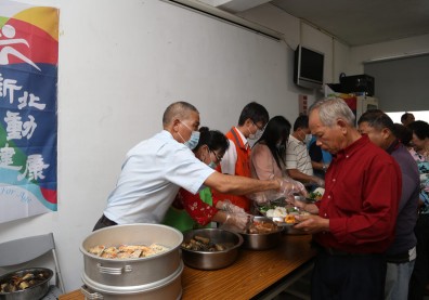 破歷年紀錄！我國平均壽命高於全球平均、雙北最長壽