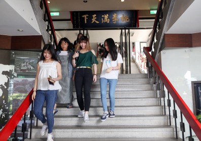 當大學生不再瘋讀碩士，讀研究所能得到什麼？