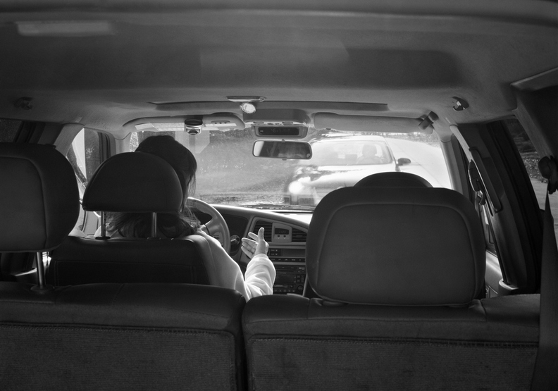 沒有手機的世界?攝影師揭露人們最荒謬空虛的一面_img_11