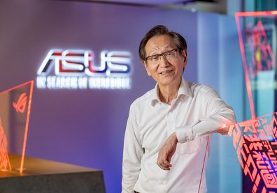 華碩施崇棠也是「桂粉」，「桂式三乘三」傳播理論奉為圭臬