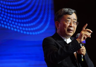 文學大師余秋雨：社會再混亂，都要聆聽文化