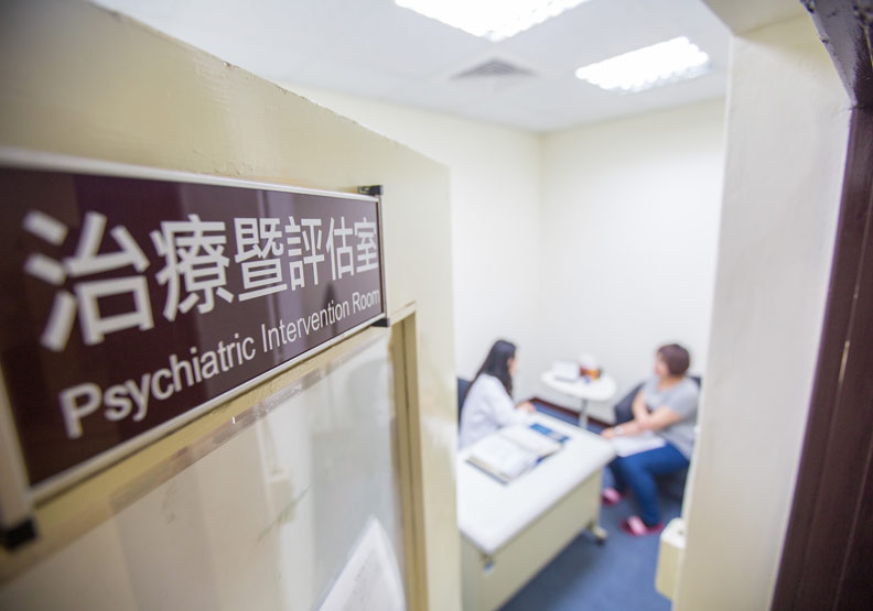 放下對病情的假設好好聆聽病人，因為他正在告訴你診斷結果