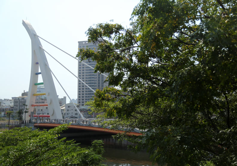 漫步安平運河，遇見台南最美書店「烏邦圖」_img_5