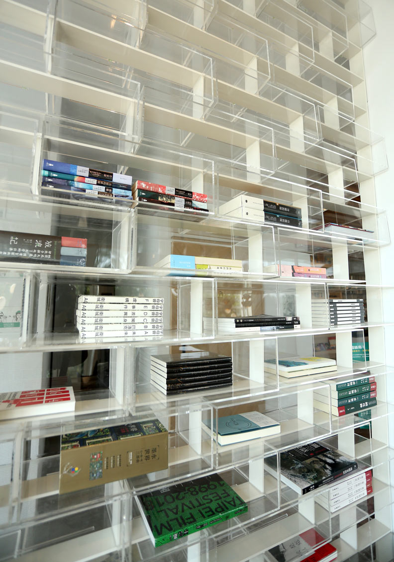 漫步安平運河,遇見台南最美書店「烏邦圖」_img_2