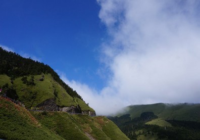 只剩石碑與歌聲，我們可以保留多少布農族曾經的悲情？