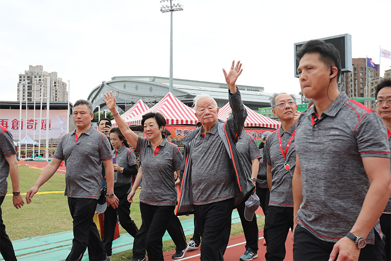 台積電股價創新高,張忠謀:對投資人是意外,對我從來不是意外_img_1