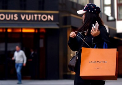 核彈級併購前哨戰？LVMH有意收購卡地亞、Chloe母公司