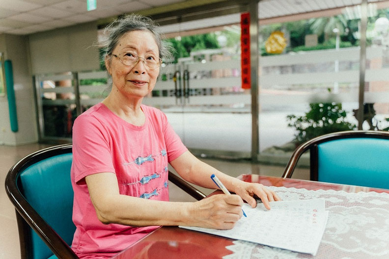 原來住安養院並不可怕！80歲退休教師黃育清的自在生活_img_2