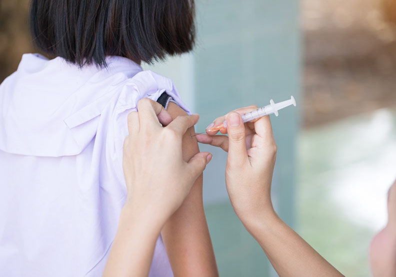ACIP拍板！12至17歲開放打莫德納，5至11歲兒童暫不打新冠疫苗