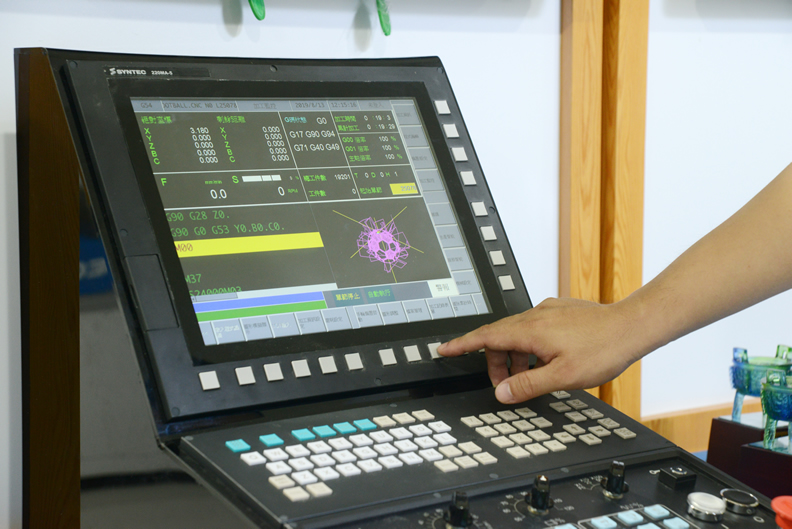 新代科技 五軸高速控制器勇闖智慧生產新領域_img_3