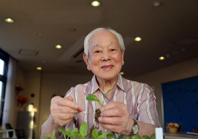 「生涯現役」 讓99歲老爺爺活躍職場