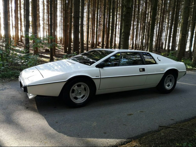 特斯拉Cybertruck靈感來自這台跑車！007影迷馬斯克以百萬美元標下_img_2