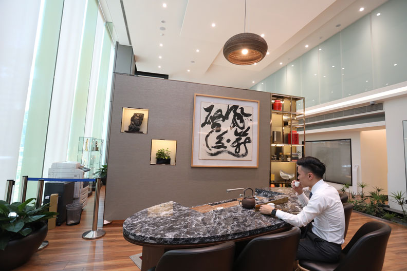 從「高端貴金客群」到「數位小資族」 揭開渣打銀行M型化布局的策略思考_img_2