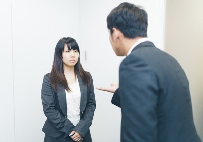 必須跟不喜歡的人來往怎麼辦？學會「先下手為強」保持距離的相處