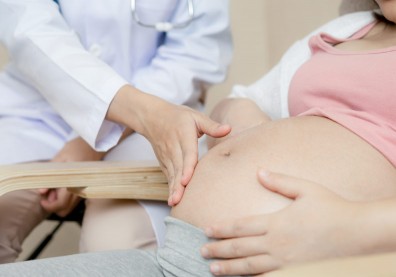自然產還是剖腹產？產科醫師：子宮動過手術也有潛在危險性