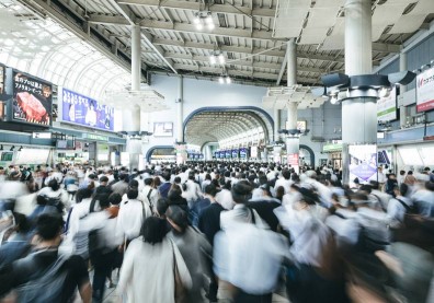 階級分明、極度排外！赴日2年，她細數美好日本的「陰暗面」