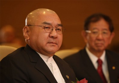 南山大股東尹衍樑明知不可行還是拚了！獨子尹崇堯被顧立雄「否決」怎麼辦？