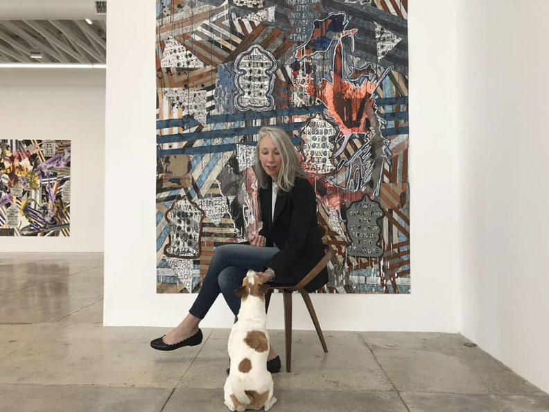 基努李維女友不到50歲卻一頭灰白髮,為何她堅決不染?_img_1