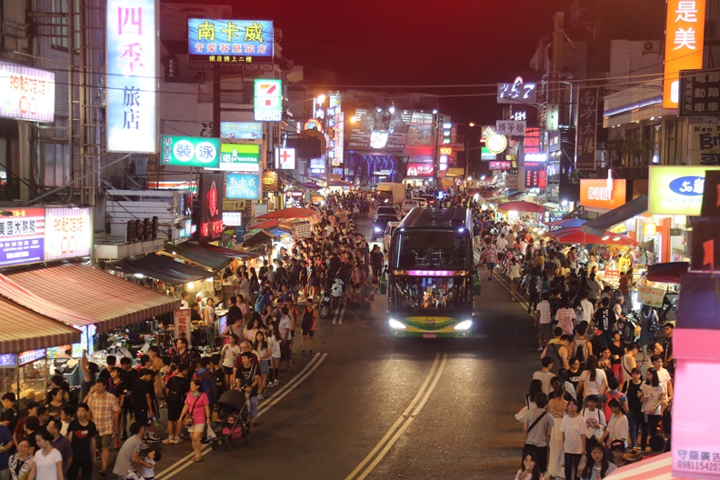 每年600萬遊客的墾丁近在咫尺,為何恆春機場還是飛不了?_img_1