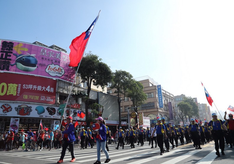 最遙遠的3.8公里!「挺韓、罷韓」大遊行創造三個史上第一_img_2