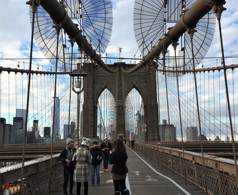 電影經典地標!世界第一座鋼纜吊橋,浪漫的布魯克林大橋_img_8