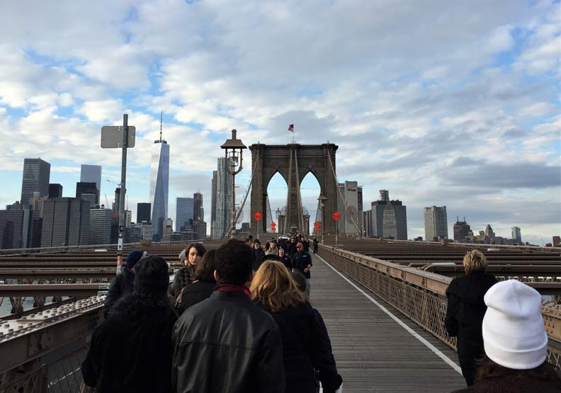 電影經典地標!世界第一座鋼纜吊橋,浪漫的布魯克林大橋_img_3