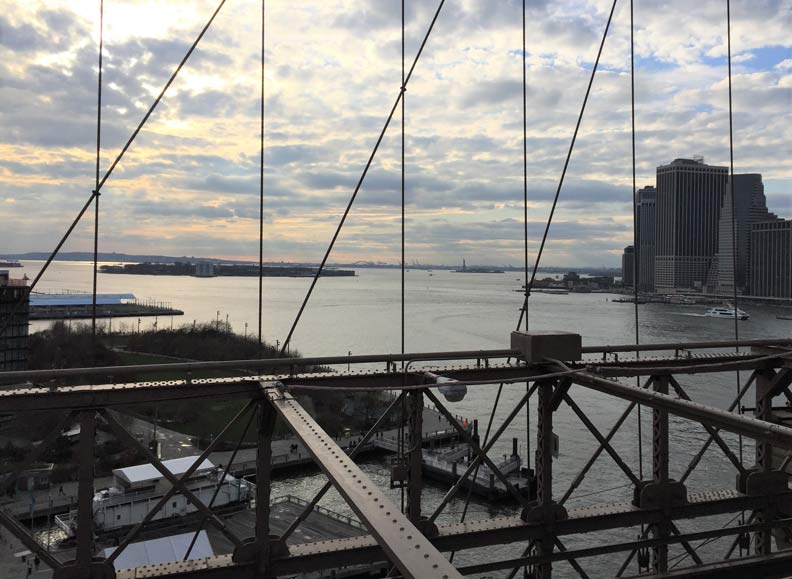 電影經典地標!世界第一座鋼纜吊橋,浪漫的布魯克林大橋_img_7
