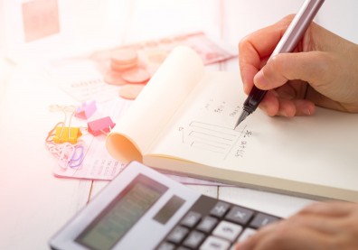 準備500萬退休金：怎麼理財才能每月領3～6萬，且活多久、領多久？