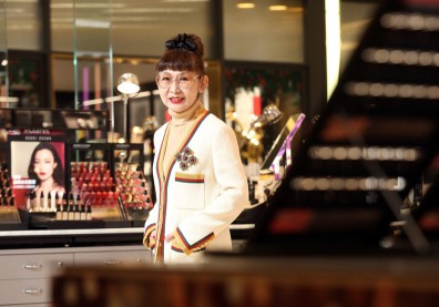 徐雪芳追時尚、愛逛街 掌舵13年帶領遠百轉型