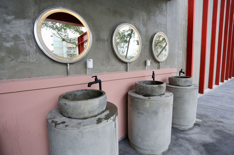 台泥DAKA內的設施都呈現水泥工藝之美。張智傑攝