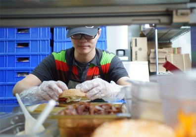 年前漲價潮來襲！繼肯德基、麥當勞後，漢堡王也喊漲