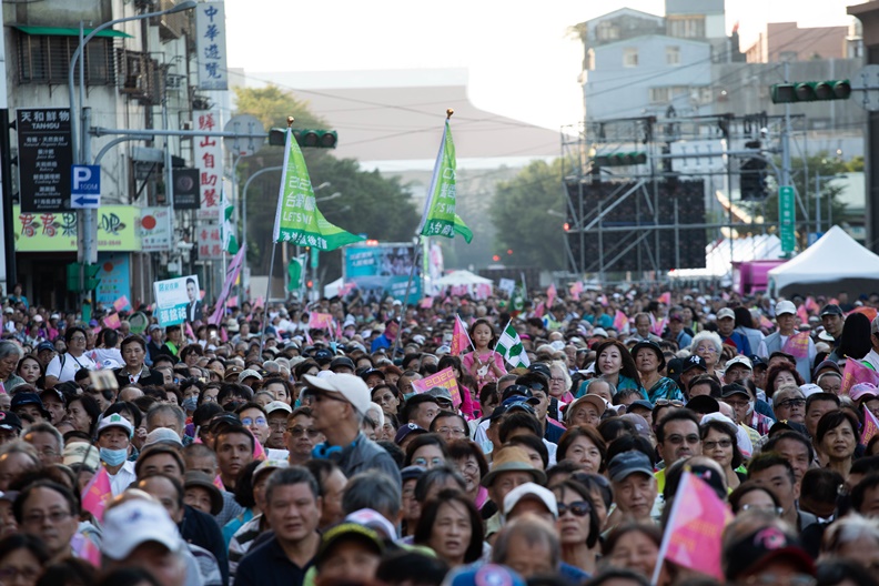 年輕世代的價值認同和政治訴求不再是鐵板一塊,各黨派切莫輕忽這股趨勢。