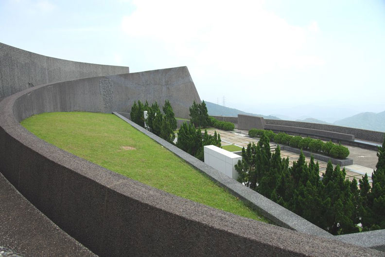 蔣陵位於五指山國軍示範公墓,海拔高度超過600公尺,天氣良好時視野甚佳。聯合新聞網提供