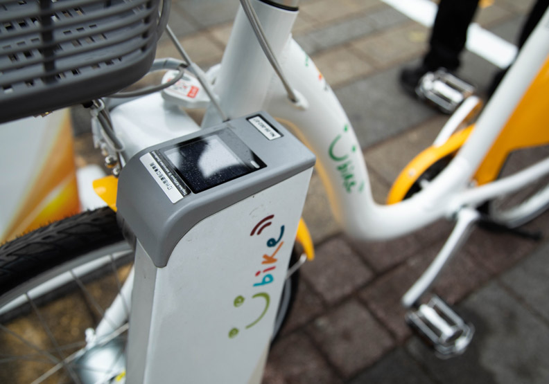 新版車柱輕樁設計,裝設方便、且不需拉電,未來廣布站點可以更近、更密。