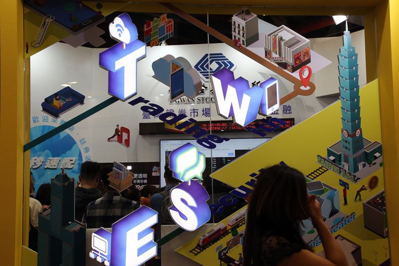 首波釋照結束後,5G大戰將進入激發創新、跨界合作、尋找獲利模式的下一回合。