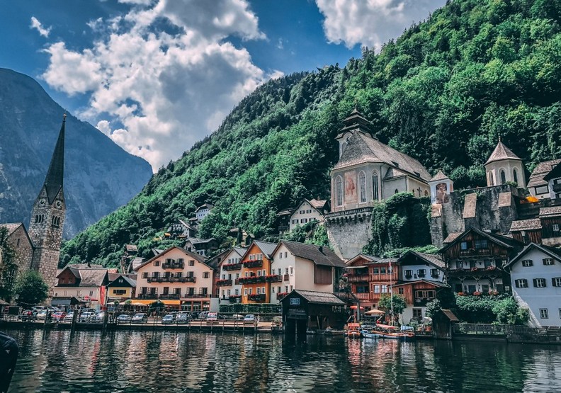 這座小鎮不管從什麼角度看都很美麗