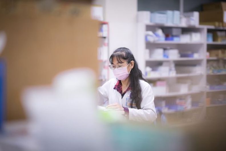 花蓮服務30年，藥師黃彩雲讓醫療均衡地照顧每一位民眾