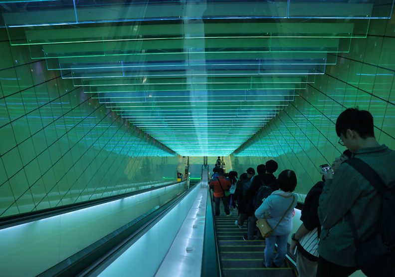 大坪林捷運站在設計上的巧思。