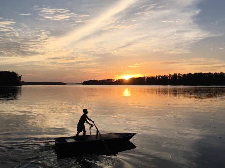 在十八丁每天都看得到的夕陽風景。真文化提供