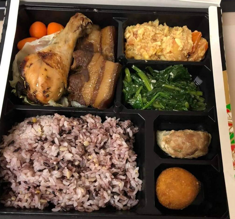 亞大醫院去年除夕晚餐。亞大醫院提供