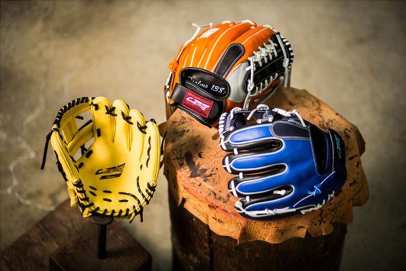 Capire Glove訂製棒球手套需經過15道繁複的工序，世界各國可透過網路下單，在台灣製作，完成後再寄出。（取自Capire Glove）